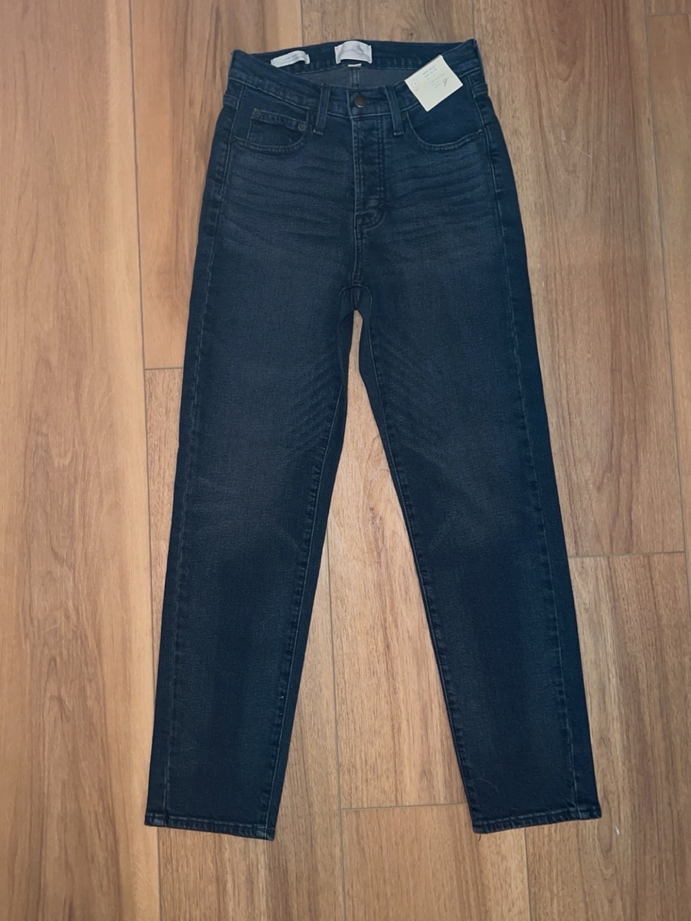 Universal Thread Mid-Rise Slim Straight Jeans - Dark Blue